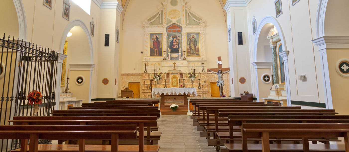 Traditional Latin Mass